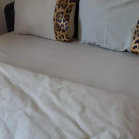 City Center 3 Bedroom Near American Embassy