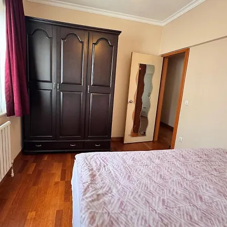 Cetin Emec Clty Center 3 Bedroom Διαμέρισμα