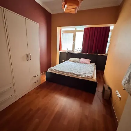 Apartment City Center 3 Bedroom Near American Embassy